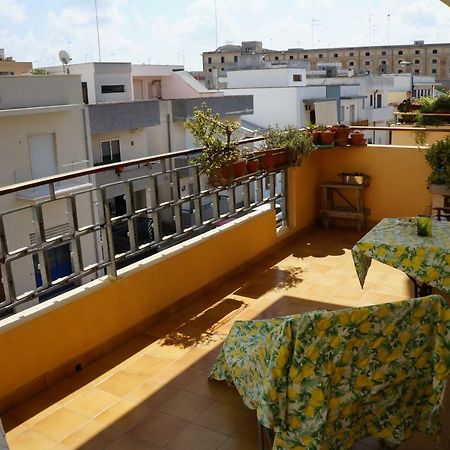 Casa Donna Gilda Apartment Лече Екстериор снимка